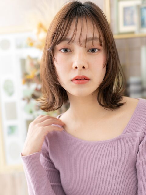 大人可愛い小顔ショートカット外ハネボブ20代30代