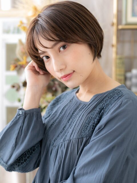 ココアブラウン小顔美肌ストレート丸みボブ20代30代