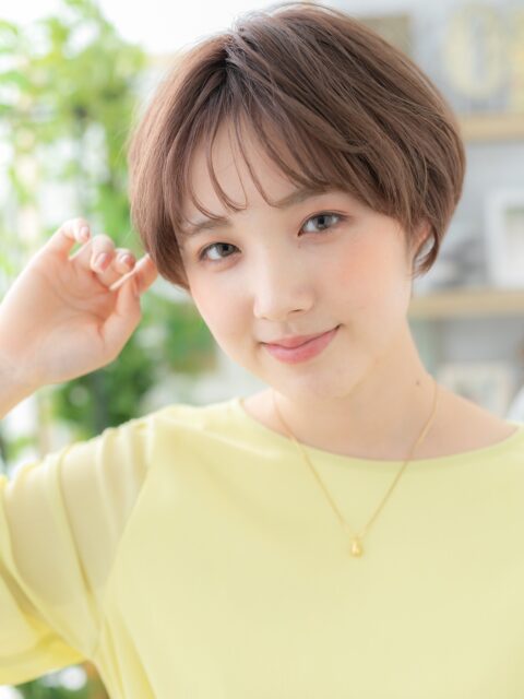 大人かわいいマッシュステップボーンカット30代