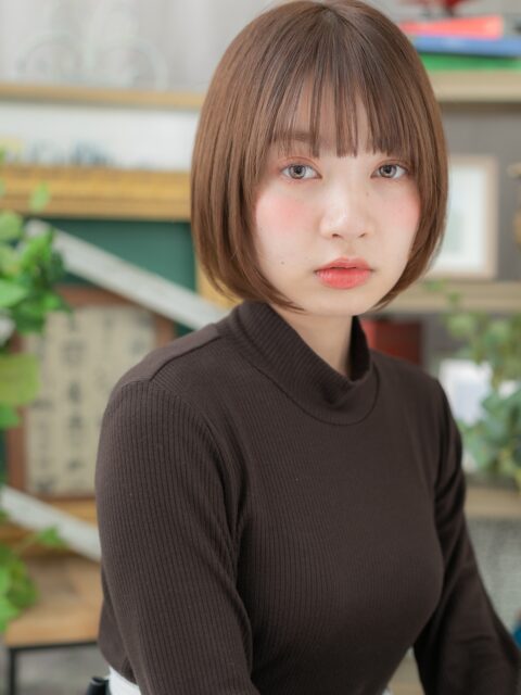 大人可愛い艶感切りっぱなしショートボブ20代30代