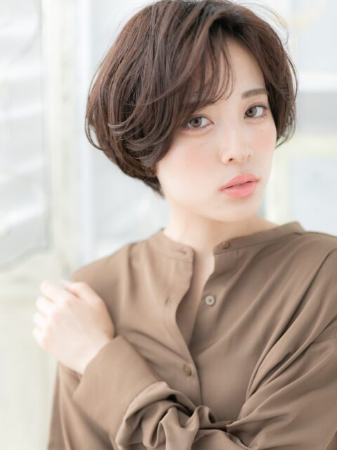 大人可愛い小顔丸みグレージュショートボブ20代30代